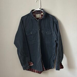 L.L. Bean Men's Blue Lined Button Down